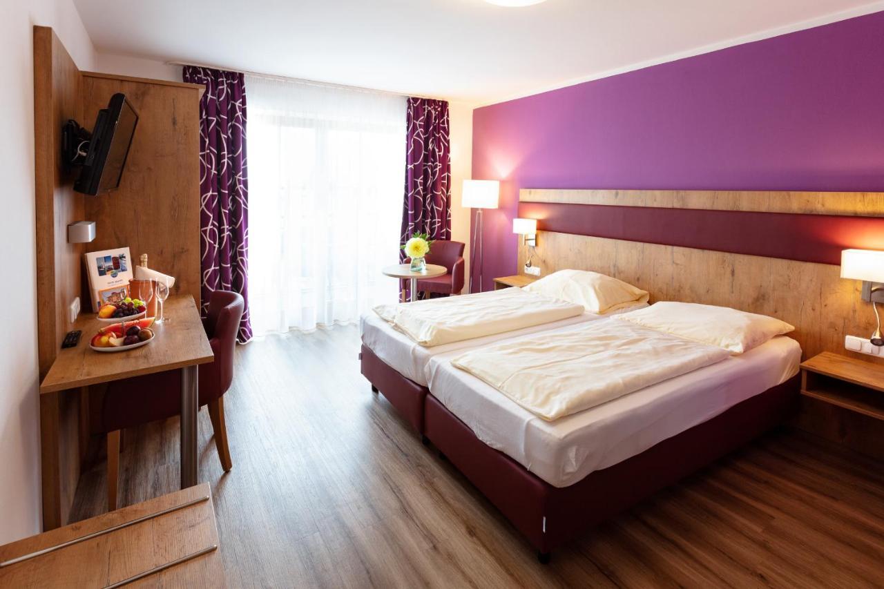 Ferienhotel Herzog Neumarkt am Wallersee Eksteriør bilde