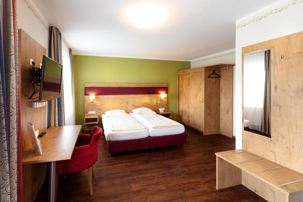 Ferienhotel Herzog Neumarkt am Wallersee Eksteriør bilde